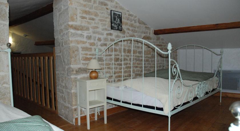 Couette Et Potager D'Antan Acomodação com café da manhã Mellé Quarto foto